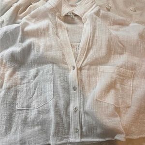 Cropped textured button up short sleeve